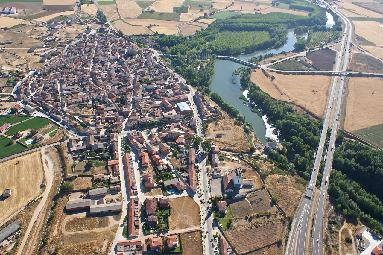 Hostal Carazo Torquemada Buitenkant foto
